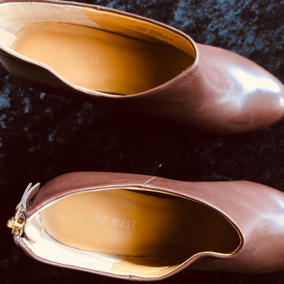 NINE WEST BROWN GENUINE LEATHER 5.5” HEELS, Sz7m - Picture 6 of 14